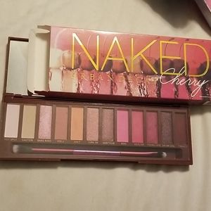 Eyeshadow palette